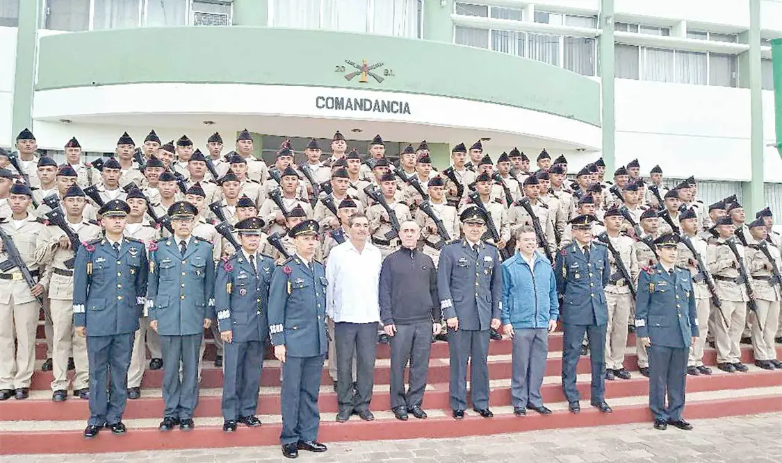 Liberan Cartillas a 89 soldados del SMN