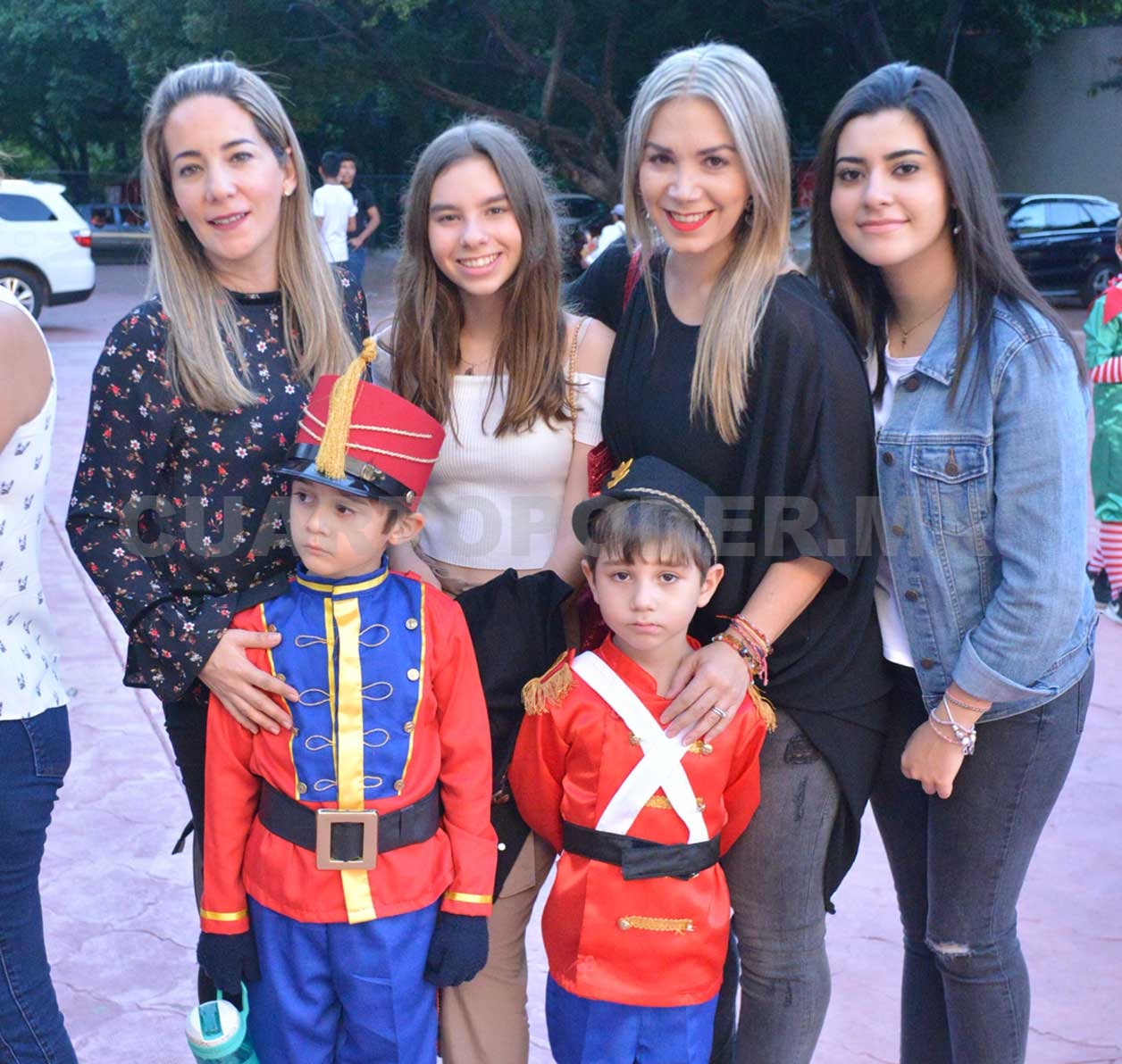 Linda pastorela escolar