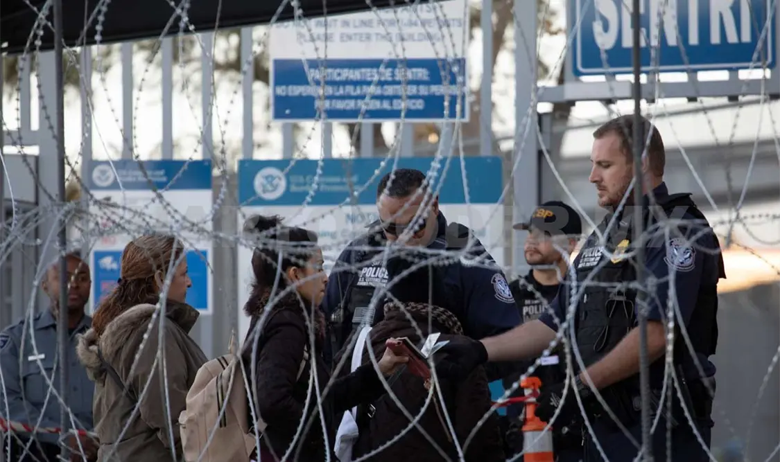 Retiran alambre de púas en tramos de la frontera