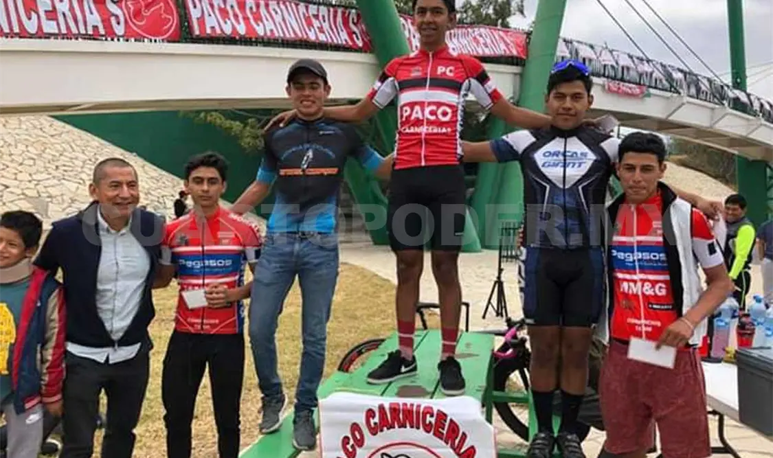 Orcas Giant en el pódium