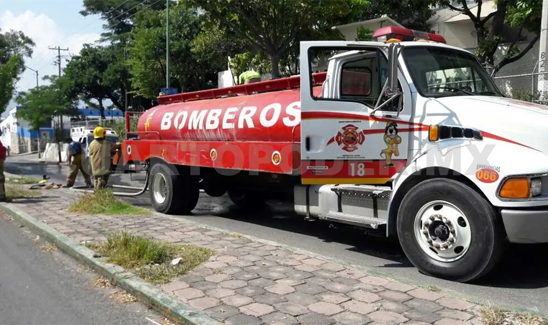 Consolidar el Instituto de los Bomberos, el llamado