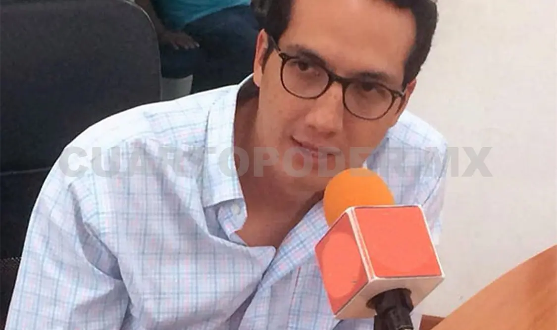 Presenta Auditor renuncia al cargo ante el Congreso