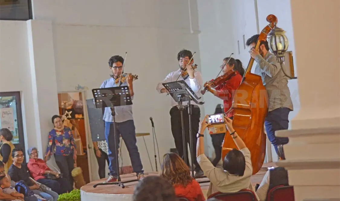 El grupo Comparte Vida Centro Cultural estuvo presente. Darwin Mendoza