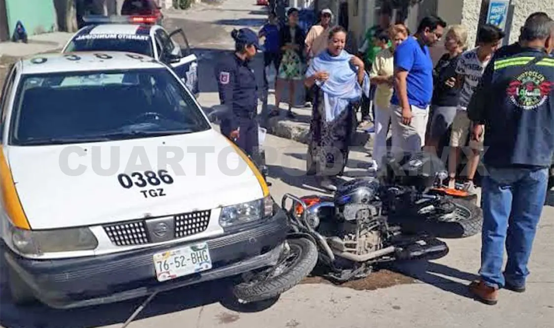 Oficiales de Tránsito y Vialidad Municipal se presentaron para tomar conocimiento de lo ocurrido. Edberg Mayorga / CP