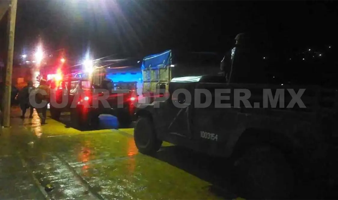 Un muerto y tres heridos tras accionar su pistola