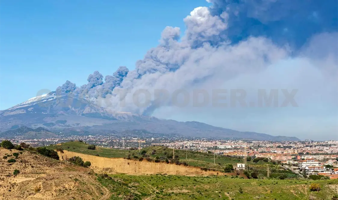 Erupción del volcán Etna causa sismo