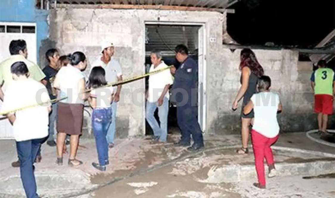Cortocircuito redujo a cenizas una vivienda