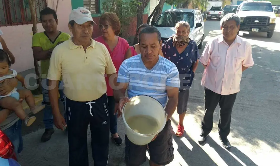 Denuncian agua ‘sucia’ en tuberías de Patria Nueva