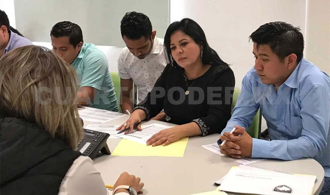 Alcaldesa se niega a liquidar adeudo