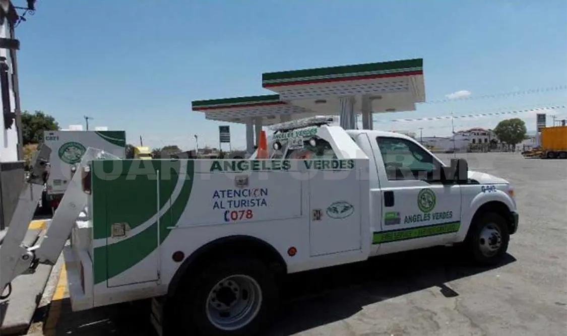 La corporación Ángeles Verdes lista para dar apoyo a los paseantes, tanto con información como con auxilio vial. El Universal