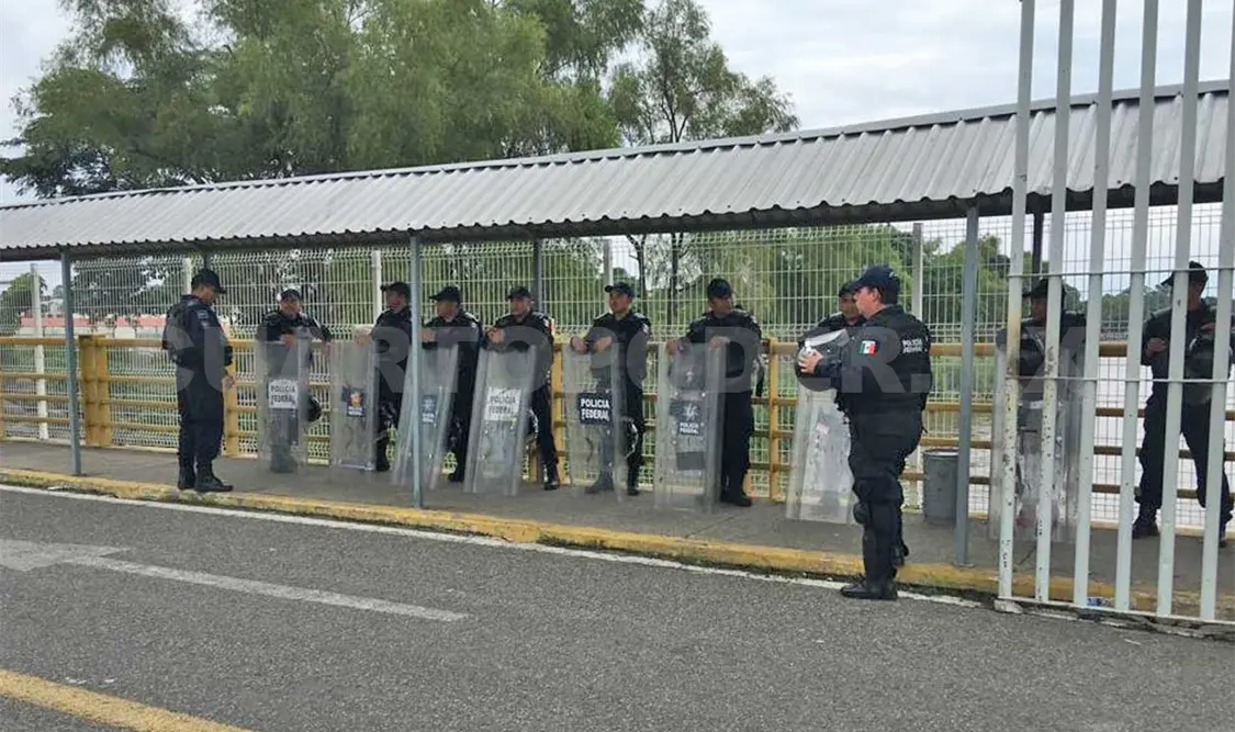 Los mexicanos de esta región de Chiapas pedimos también la Zona Libre que permita reducir la tasa del IVA de 16% al 8%; el Impuesto Sobre la Renta del 35% al 20%. CP