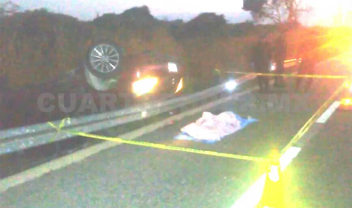 El accidente ocurrió en el kilómetro 24 de la pista Arriaga-Ocozocoautla, dejando una menor de edad muerta. Luis Castellanos / CP