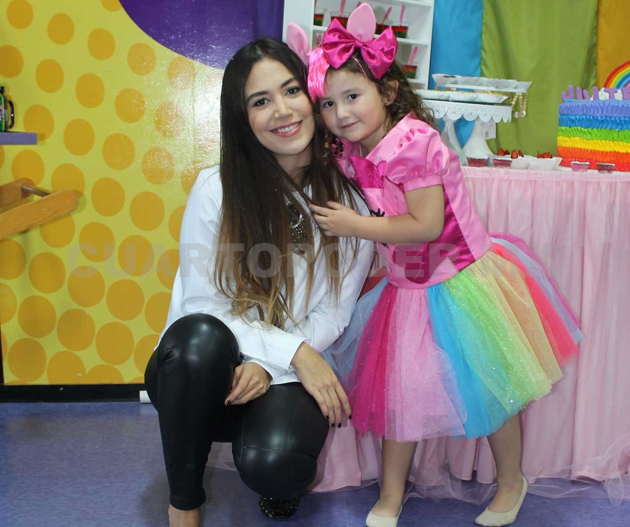 Disfrutaron de piñatas, pasteles y diversión