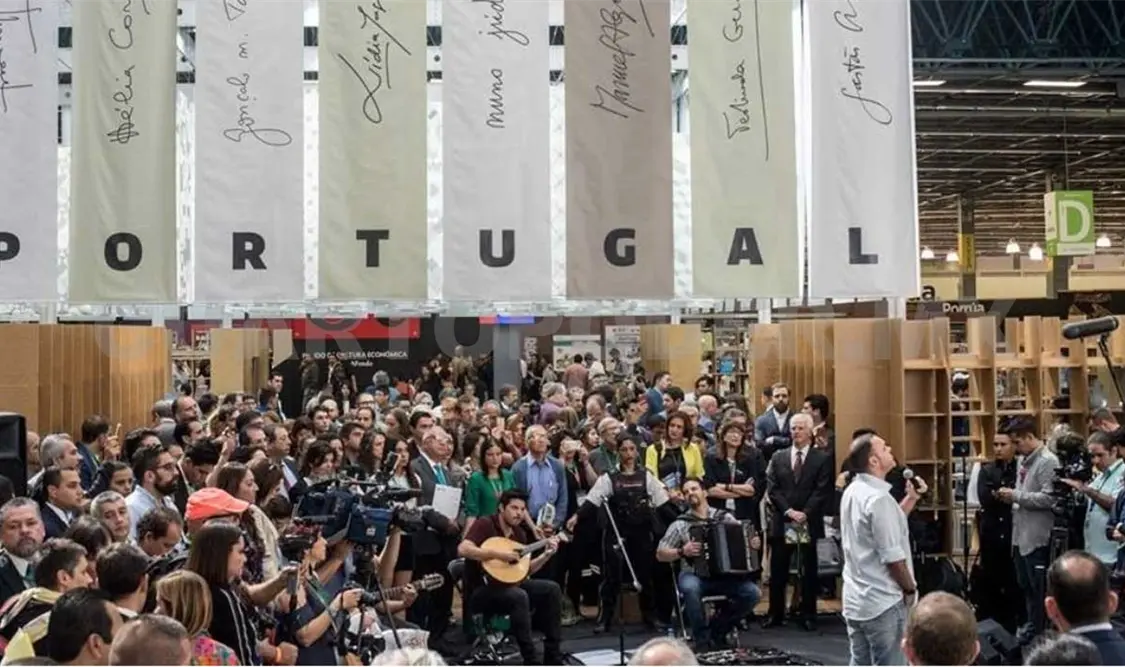 Entre los encuentros uno de los beneficiados es la Feria Internacional del Libro Guadalajara (FIL), que recibirá 7 millones de pesos. Cortesía