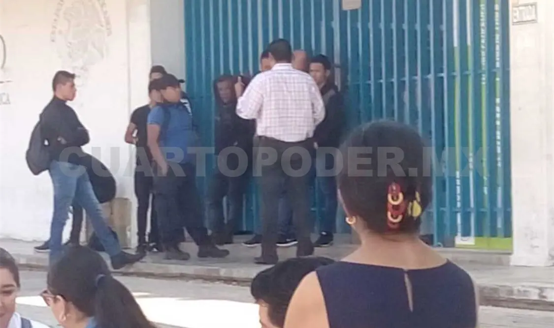 Toman el ISSSTE por falta de pago