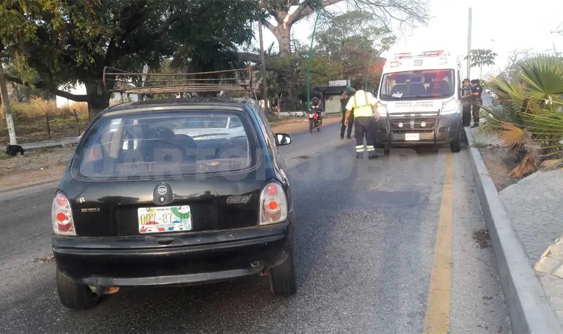 Chevy es impactado por ambulancia en La Pochota