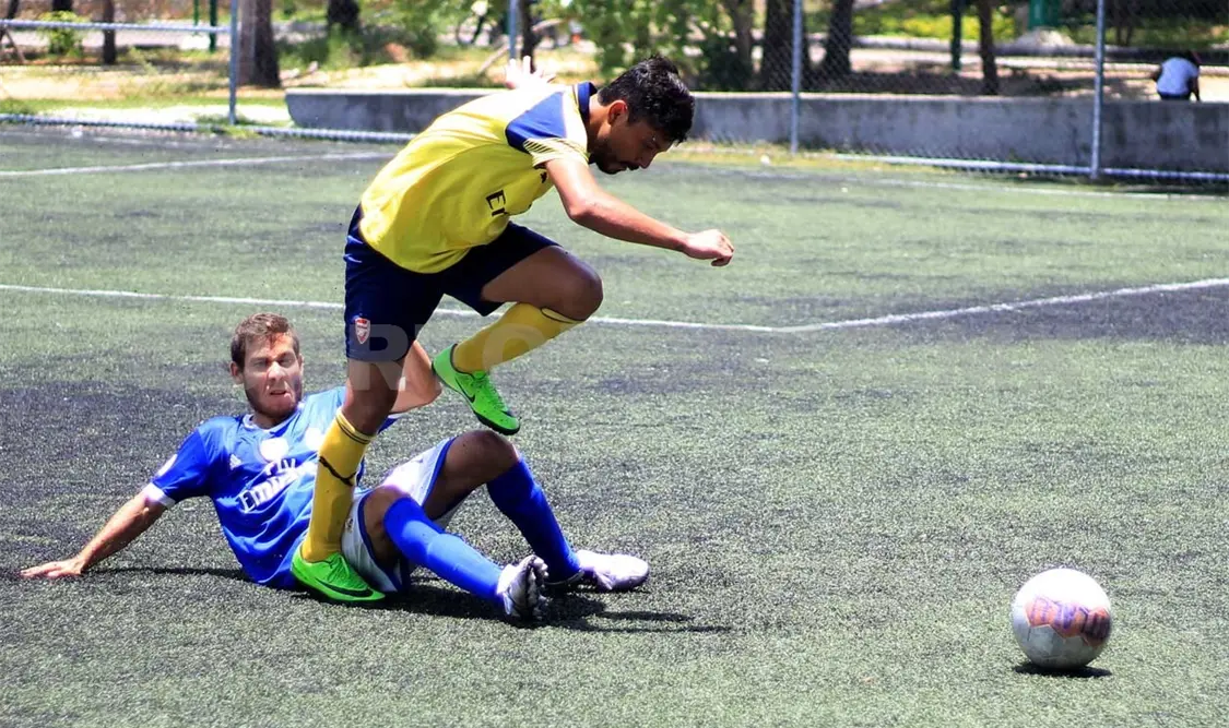 Manchester visita a 3 Hermanos en duelo pendiente