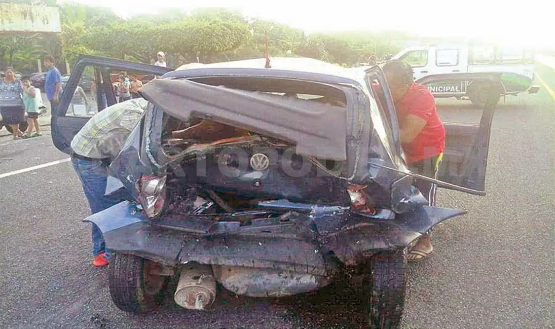 El accidente fue reportado alrededor de las 17:00 horas sobre el tramo carretero Tapachula-Talismán. CP