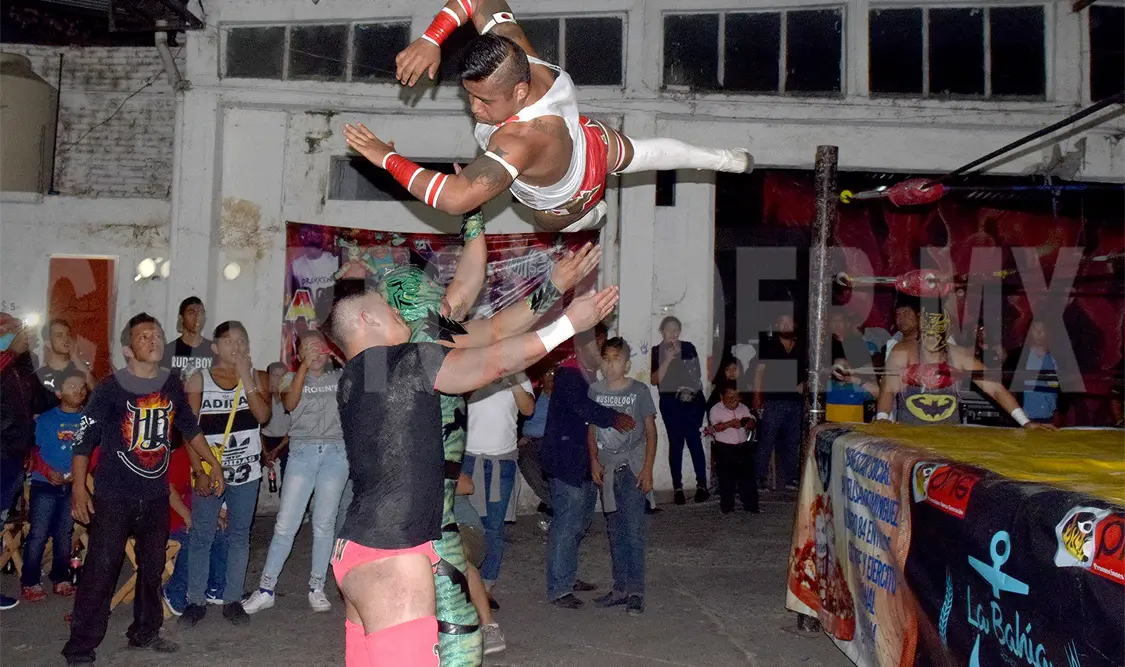 Mr. Sombra estará haciendo acto de presencia en está función junto a otros elementos, Shendor y Golden Boy. Cortesía