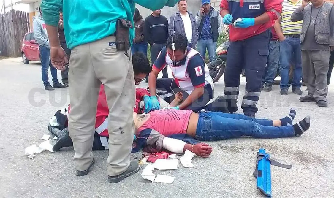 Pareja de motociclistas heridas en carambola