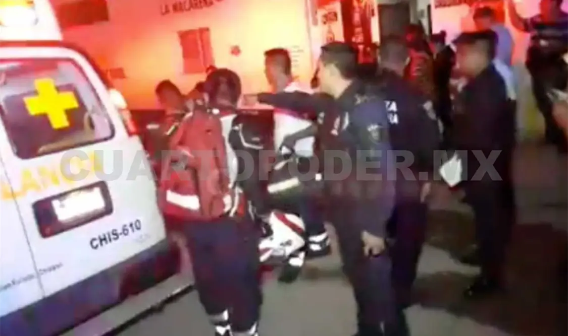 Hieren a pareja a balazos en violento asalto a bar