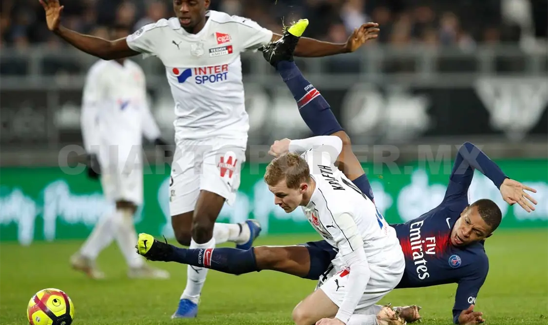París Saint-Germain ganó en condición de visitante con marcador de 3-0 ante Amiens SC, en partido de la jornada 20 de Francia. AP