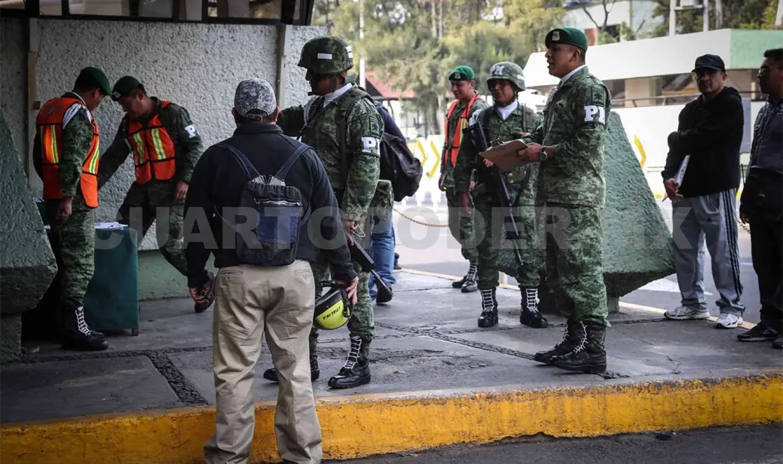 Buscan contratar 2 mil choferes para pipas de gasolina