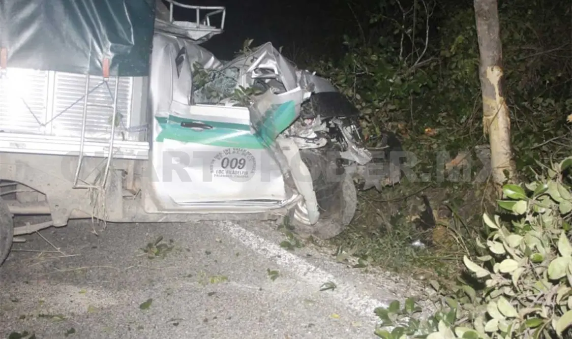 Destrozó su camioneta al salir del perímetro rodante