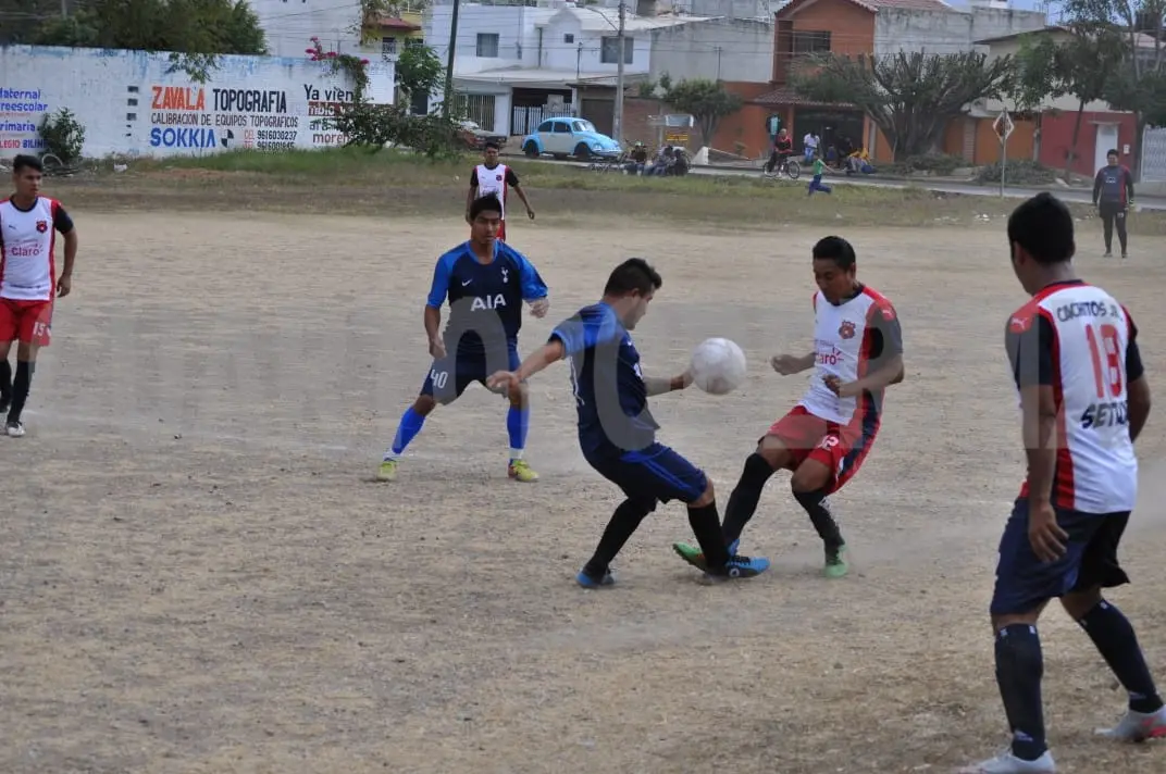 Intensa actividad se vivió el domingo en el campo La Gloria, al jugarse la ronda de cuartos de final del torneo. Cortesía