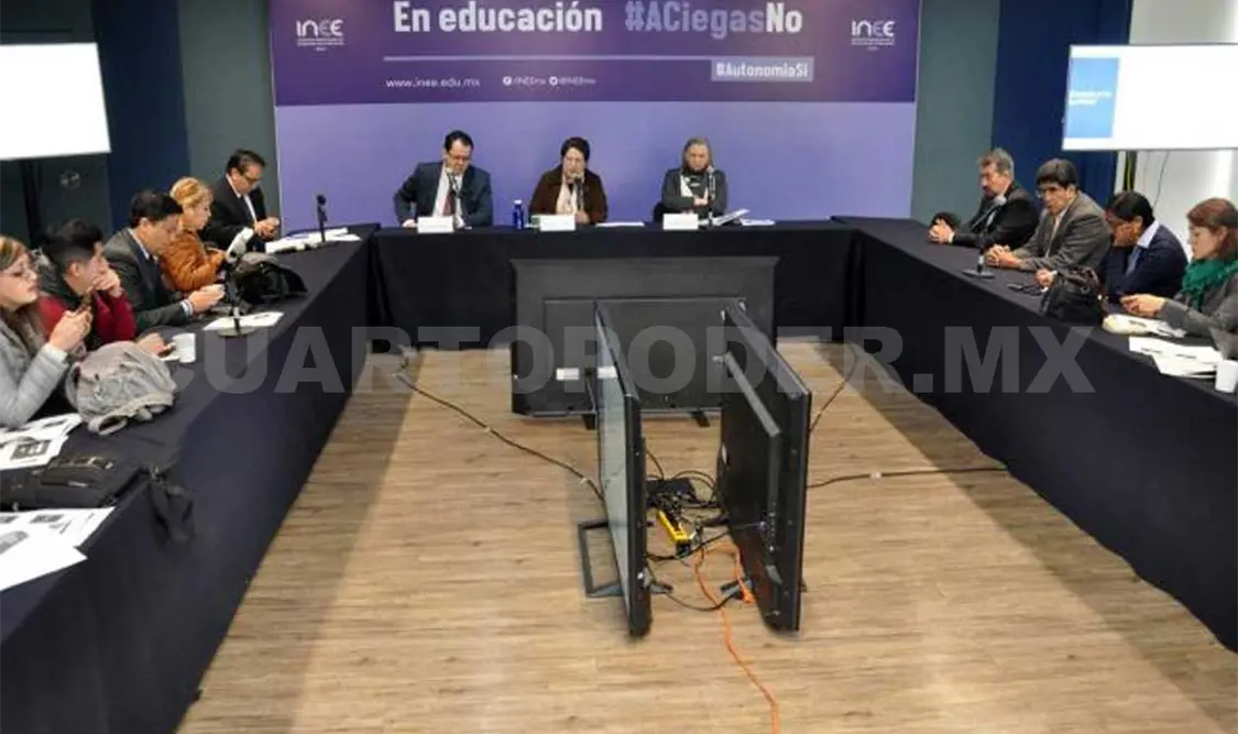 Iniciativa sobre Artículo 3° “fue muy poco cuidada”