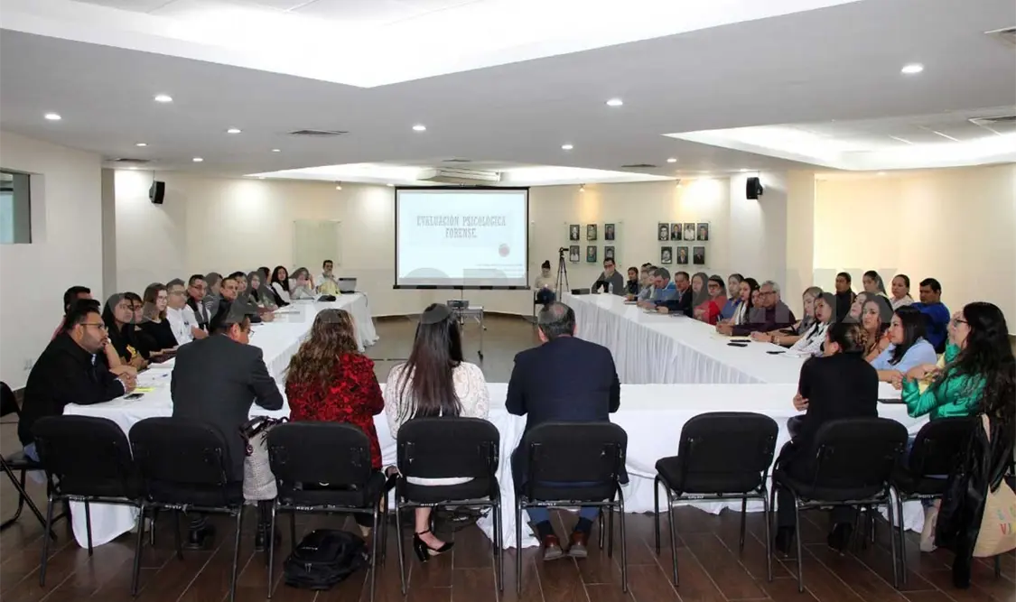 Continúan trabajos de capacitación a personal