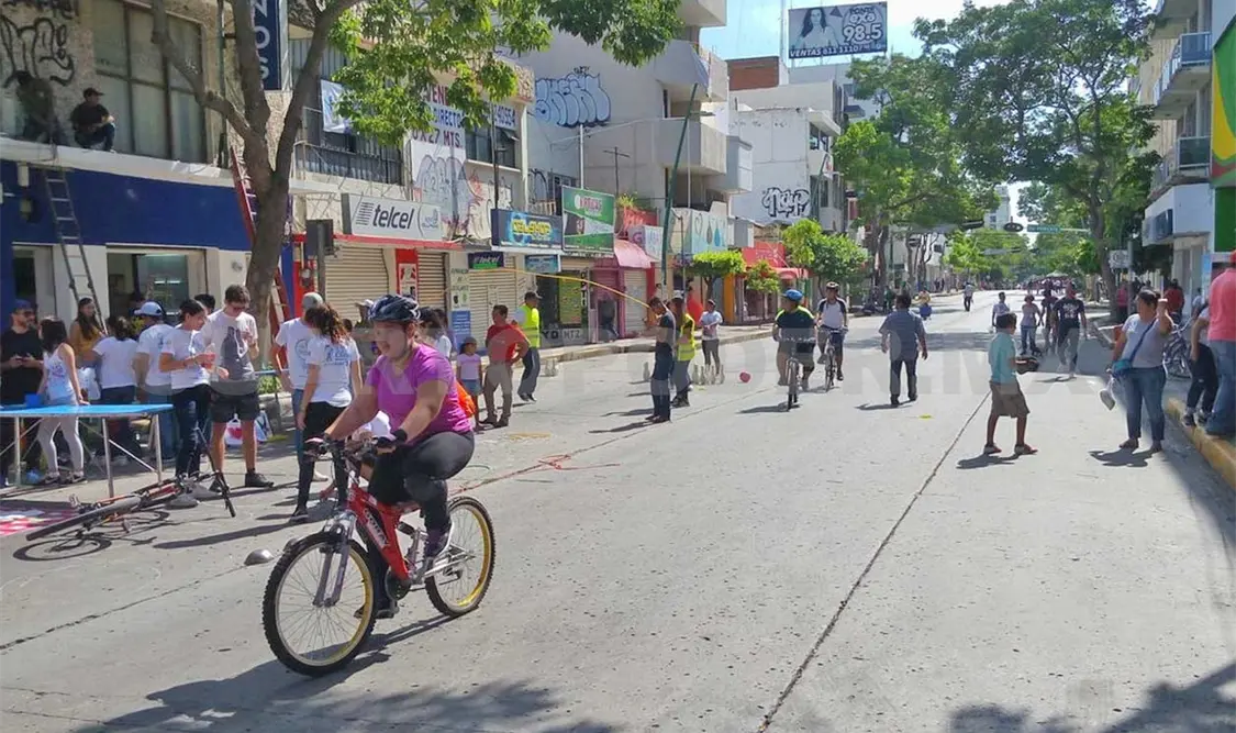 Anuncian Primer Bazar Manatí