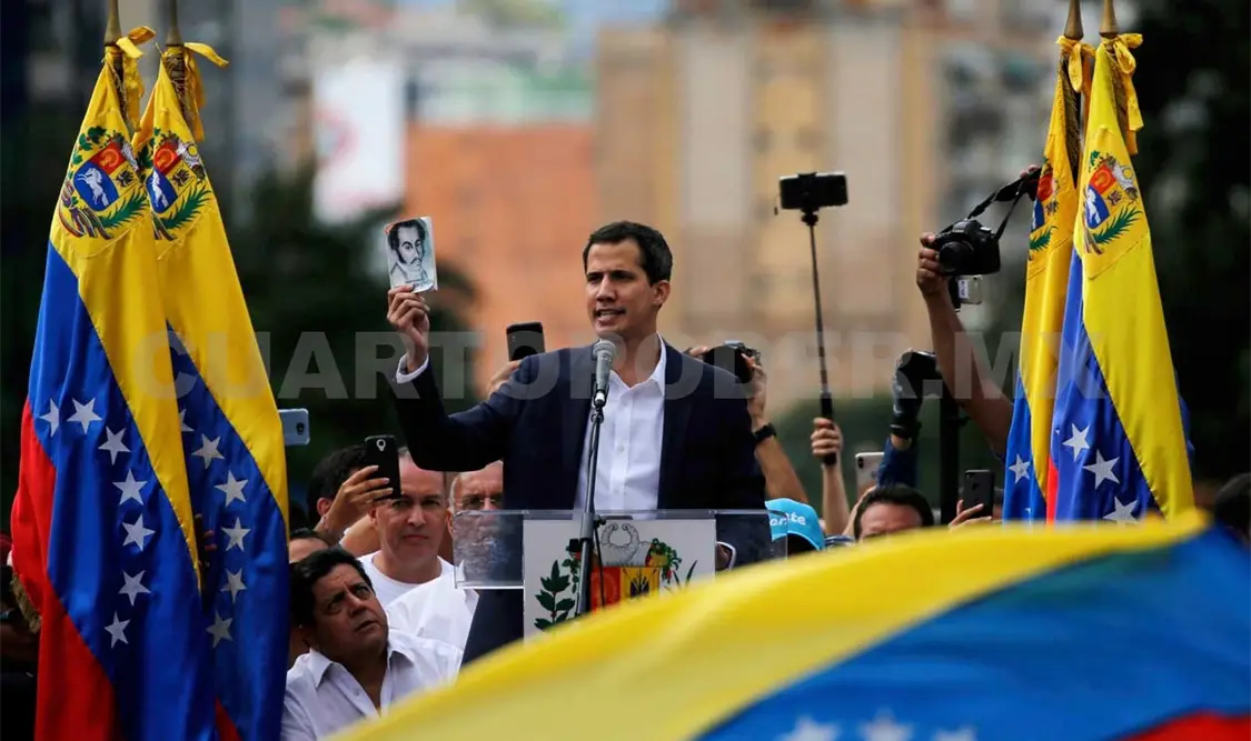 Guaidó se autoproclama presidente de Venezuela
