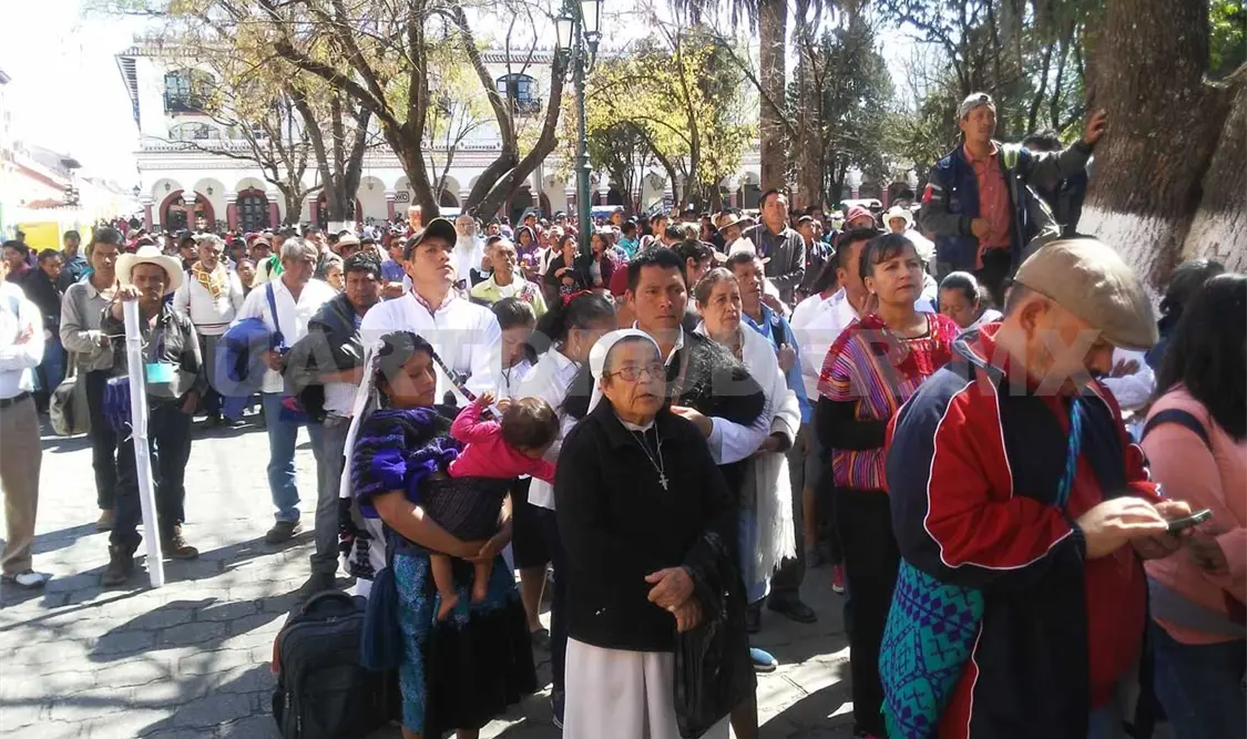 Exigen respeto a sus derechos y costumbres