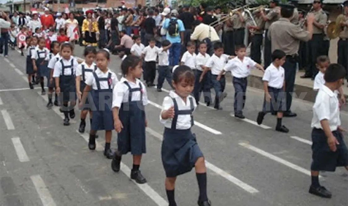 El desfile busca promover la construcción de una sociedad más sustentable, equitativa y participativa. Noel Vázquez / CP