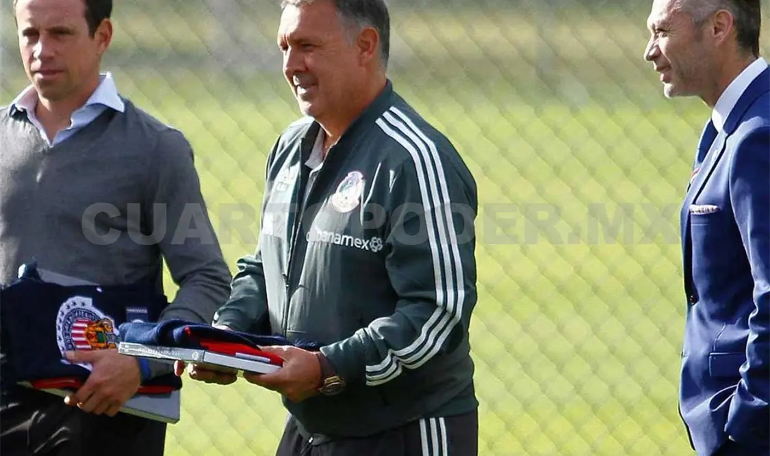 Ferretti considera positiva visita de Martino; rechaza hacerle sugerencias