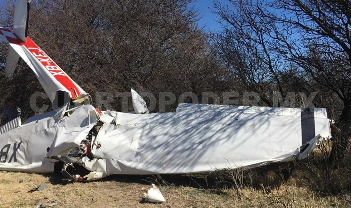 Cae avioneta en la que viajaba vocal del INE