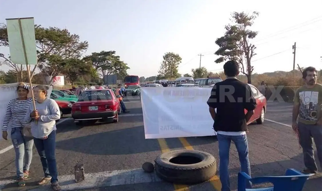 Exigen quitar bloqueo hacia Puerto Chiapas