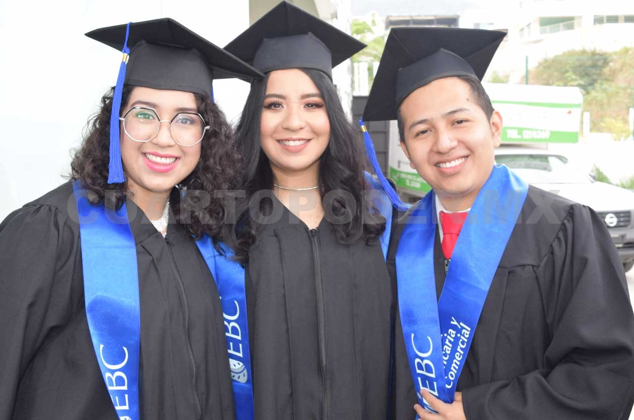 Se graduaron de la universidad