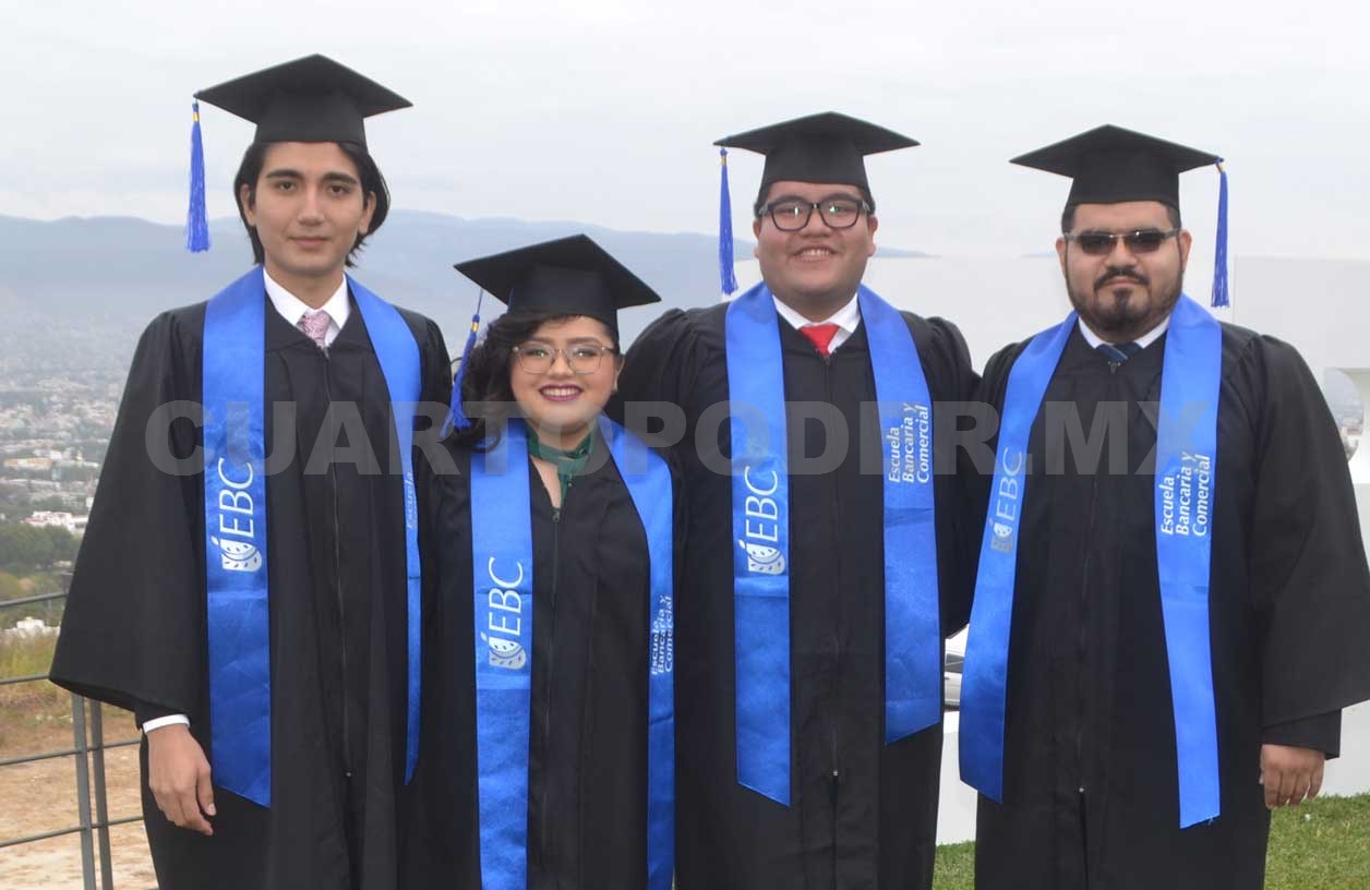 Se graduaron de la universidad
