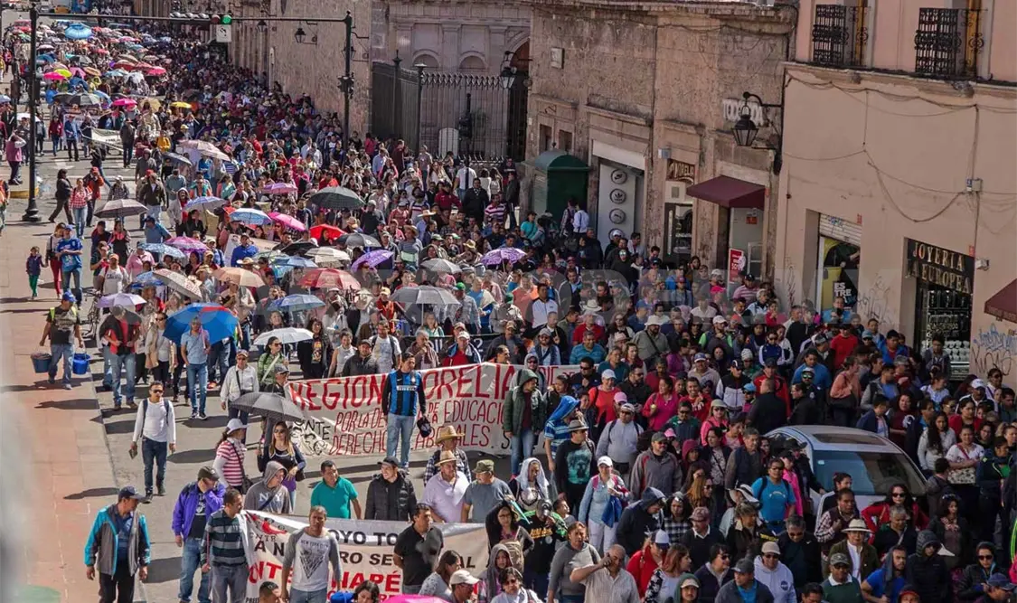 Desde aumentos hasta hoteles demanda la CNTE