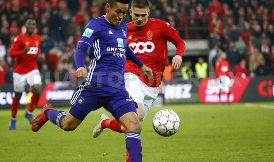 Standard Lieja y Ochoa ganan ante Anderlecht
