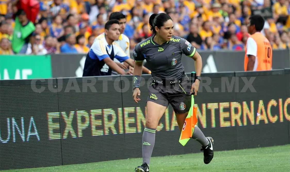 Silbantes, contentos por recibir gafete
