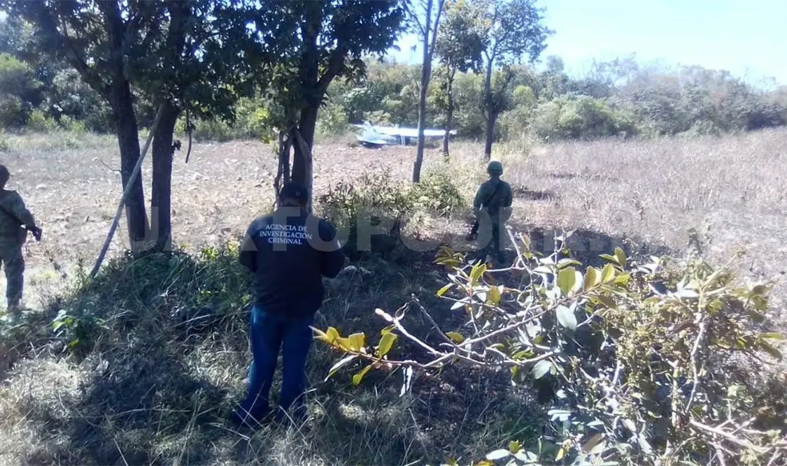 Se desploma aerotaxi a segundos de despegar