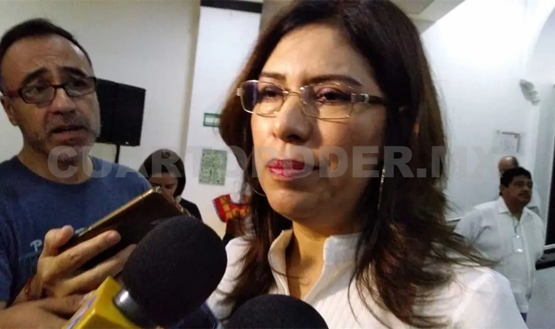Secretaria de Educación deja “plantados” a diputados
