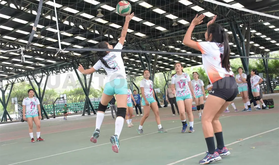 Acala visita a Secretaría en el campeonato