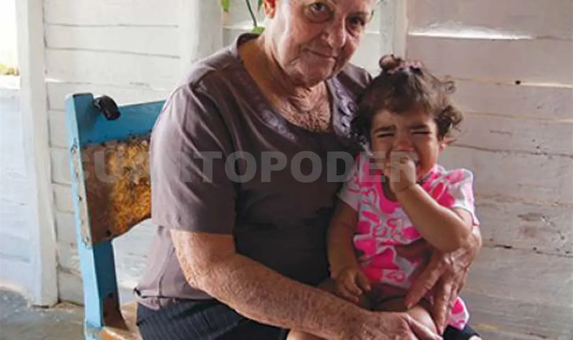 Aseguran que no es posible recargar en los abuelos el cuidado de los niños como propuso el secretario de Hacienda. Twitter