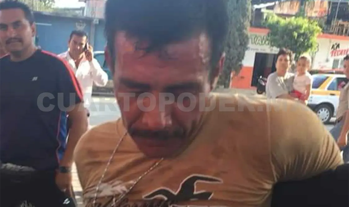 Los uniformados aseguraron a l sujeto que portando arma blanca perpetró el asalto de una dama. Edberg Mayorga / CP