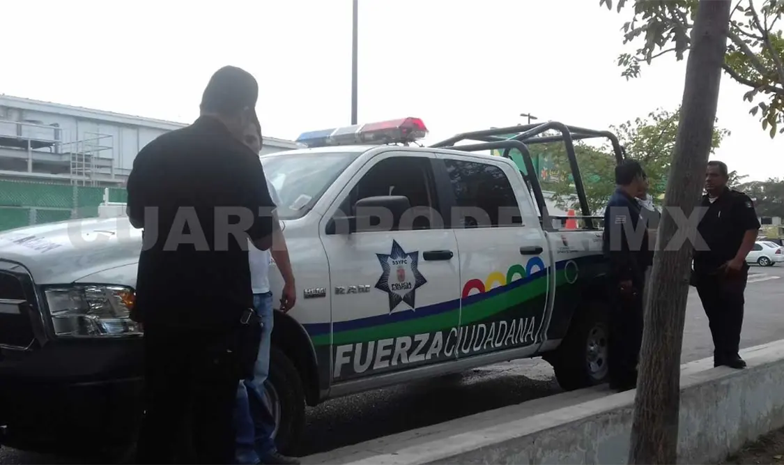 Armados atracan en planta de gas