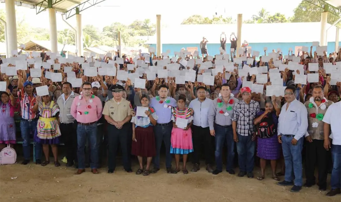 Más indígenas aprenden a leer y escribir en Chiapas